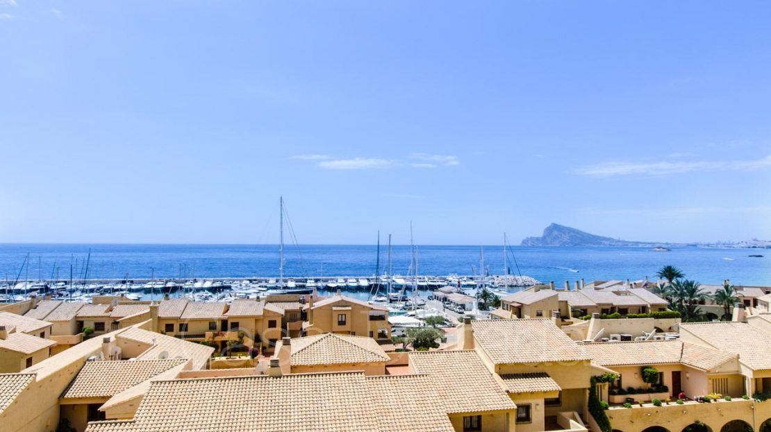 Apartment for rent in Altea in Campomanes Port